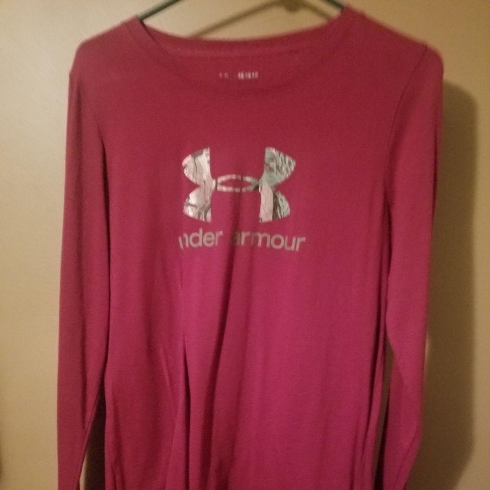Under armour t shirt